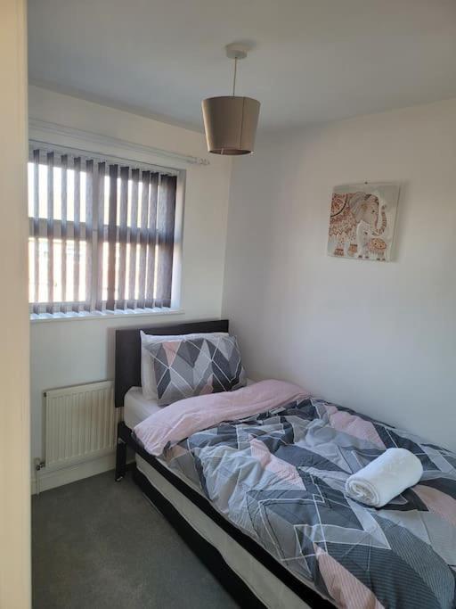 2 Bedroom End Of Terrace House Wellington (Shropshire) Exterior foto