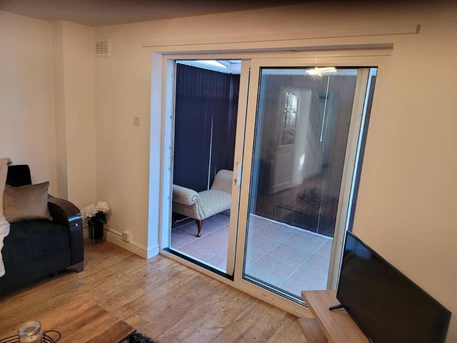 2 Bedroom End Of Terrace House Wellington (Shropshire) Exterior foto