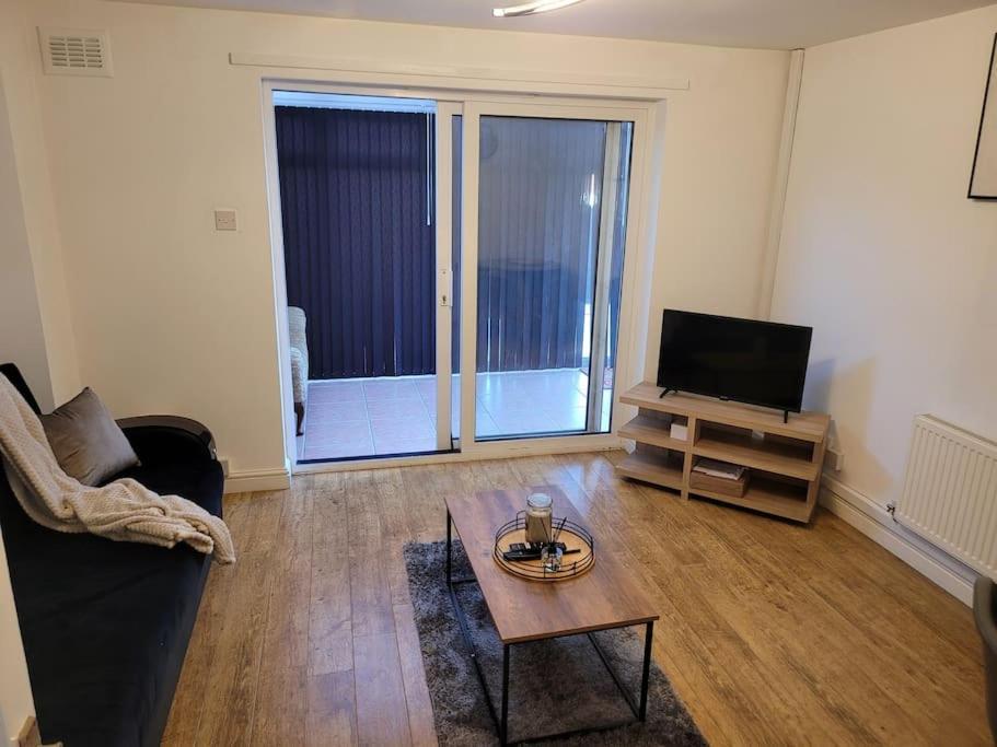 2 Bedroom End Of Terrace House Wellington (Shropshire) Exterior foto