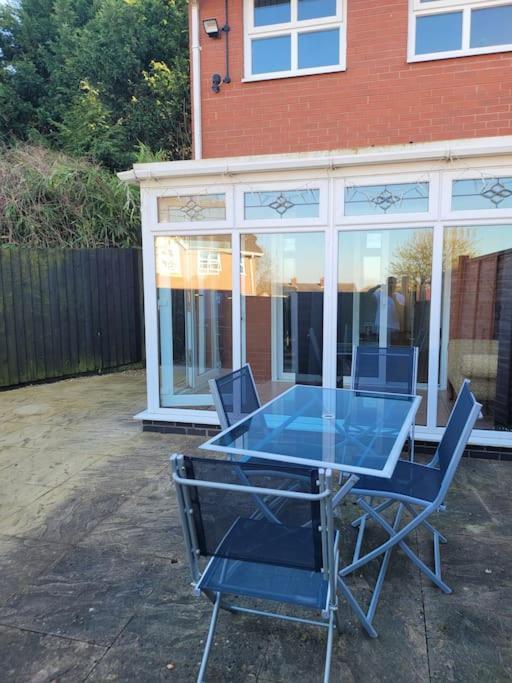 2 Bedroom End Of Terrace House Wellington (Shropshire) Exterior foto